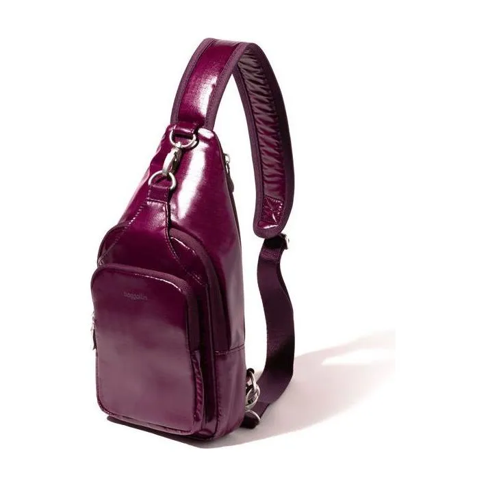 Baggallini Central Park Sling