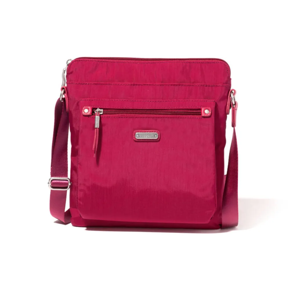 Baggallini Go Bagg With RFID Phone Wristlet Beet Red (Women's)