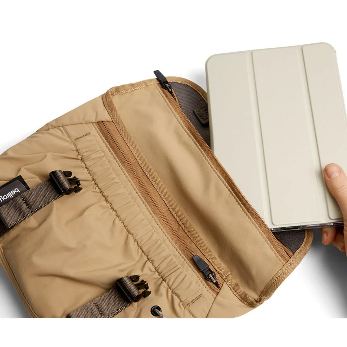 Bellroy Cinch Mini Messenger in Sand Dune