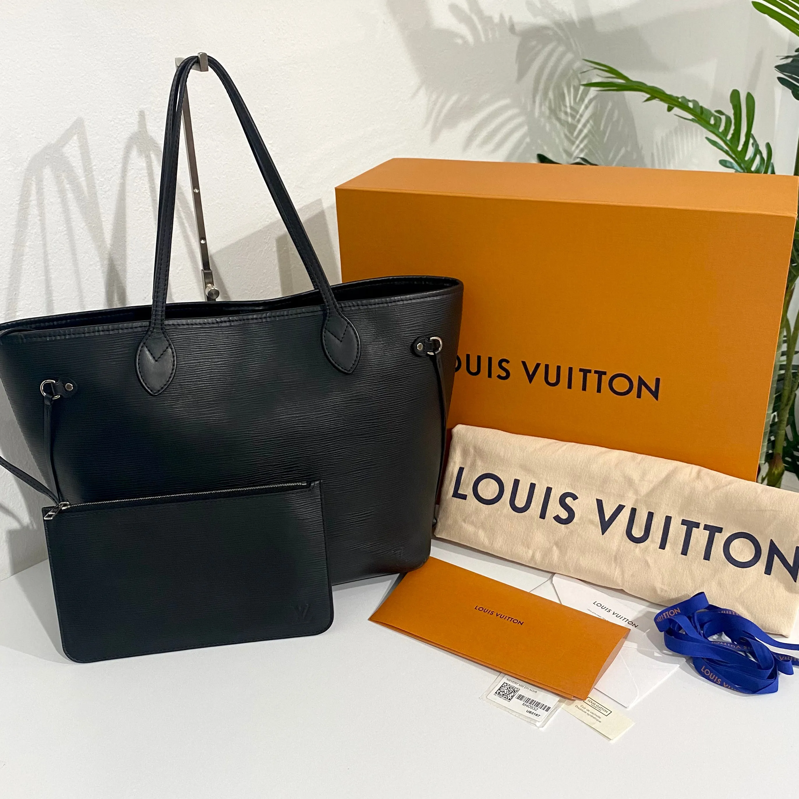 Louis Vuitton Black Epi Leather Neverfull MM Tote Bag with Pouch