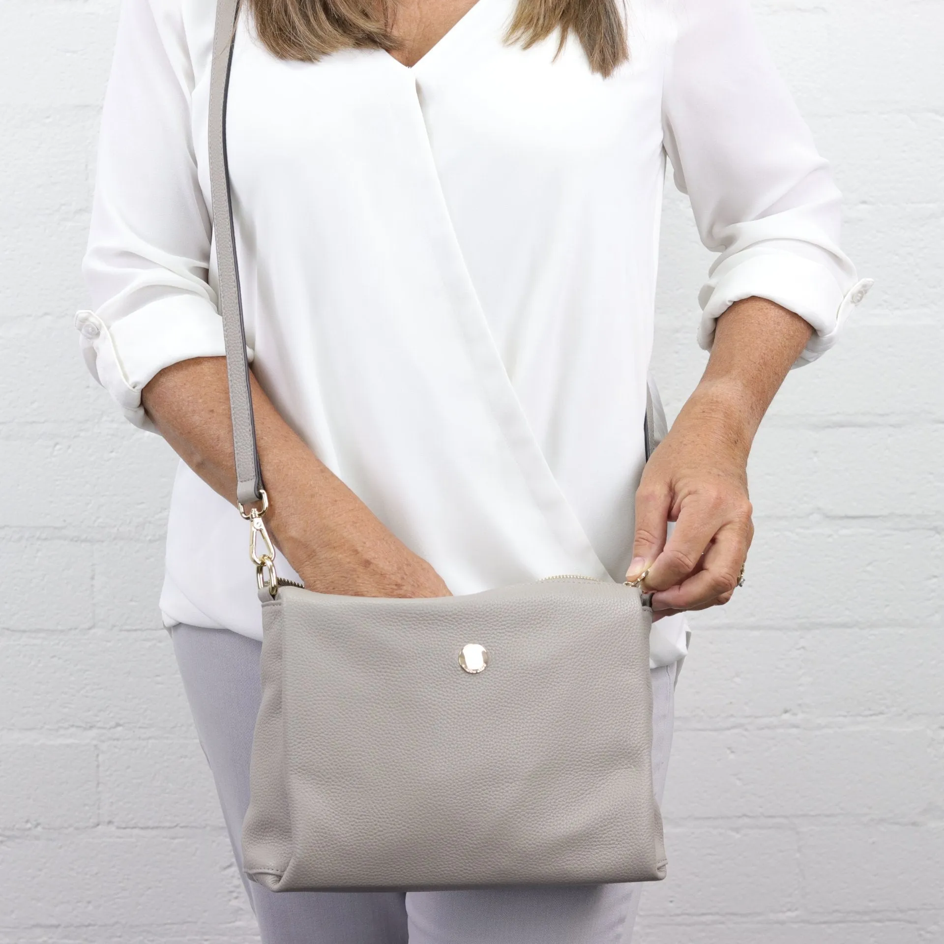 Nina leather shoulder bag